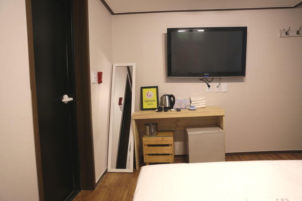Kingkong Hotel Myeongdong Сеул Экстерьер фото